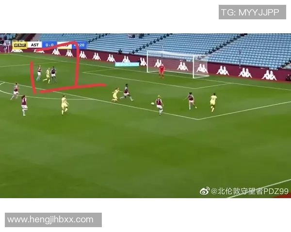 成都足球队与深圳足球队赛后复盘分析比赛节奏与战术表现